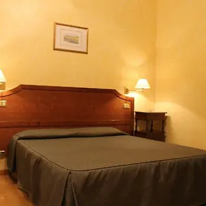 fiori-rome.it-romehotels.com/