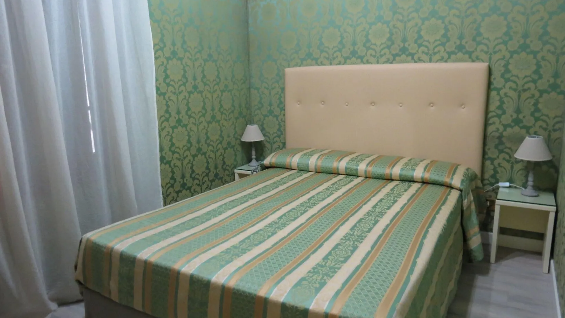 ***  Hotel Bridge Венеция Италия