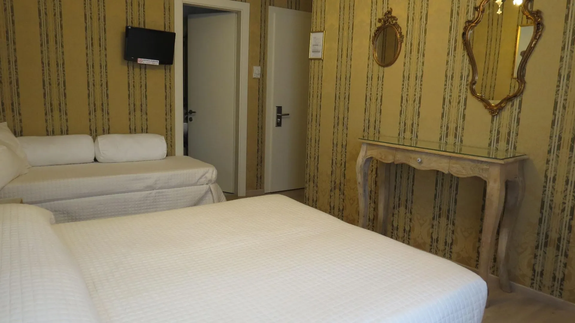 Hotel Bridge Венеция