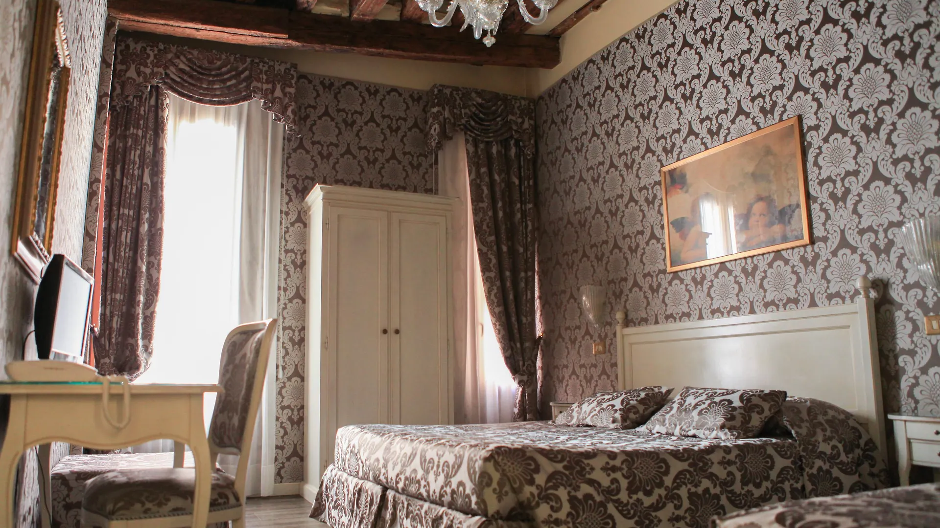 Hotel Bridge Венеция