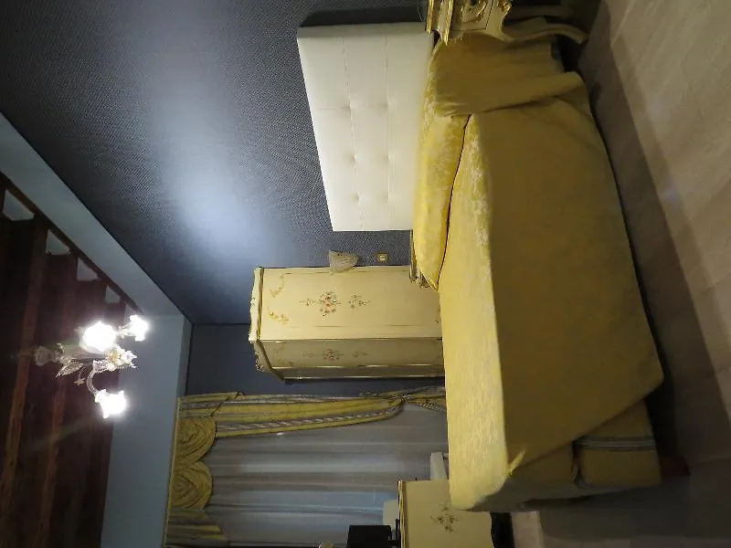 Hotel Bridge Венеция Италия
